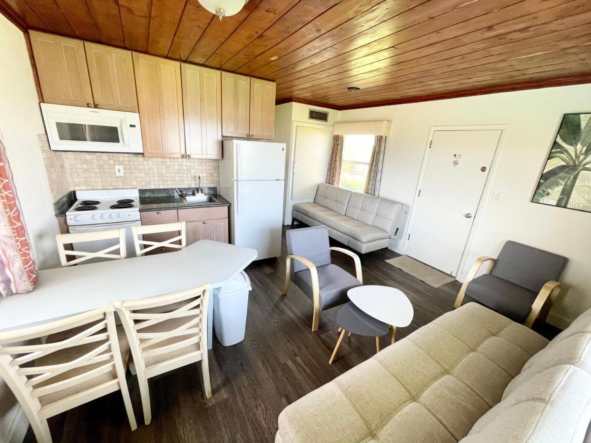 Surf Studio Beach Resort Какао-Бич Экстерьер фото