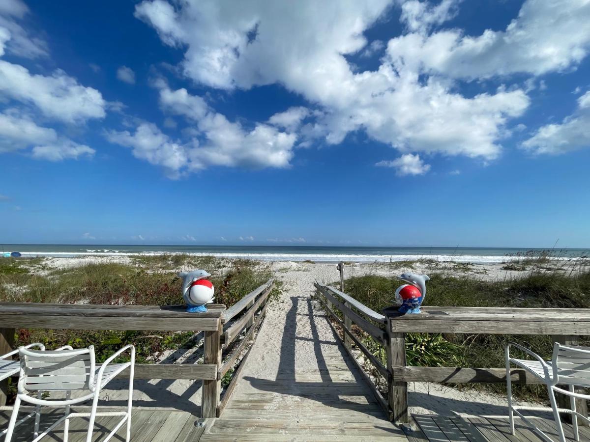 Surf Studio Beach Resort Какао-Бич Экстерьер фото
