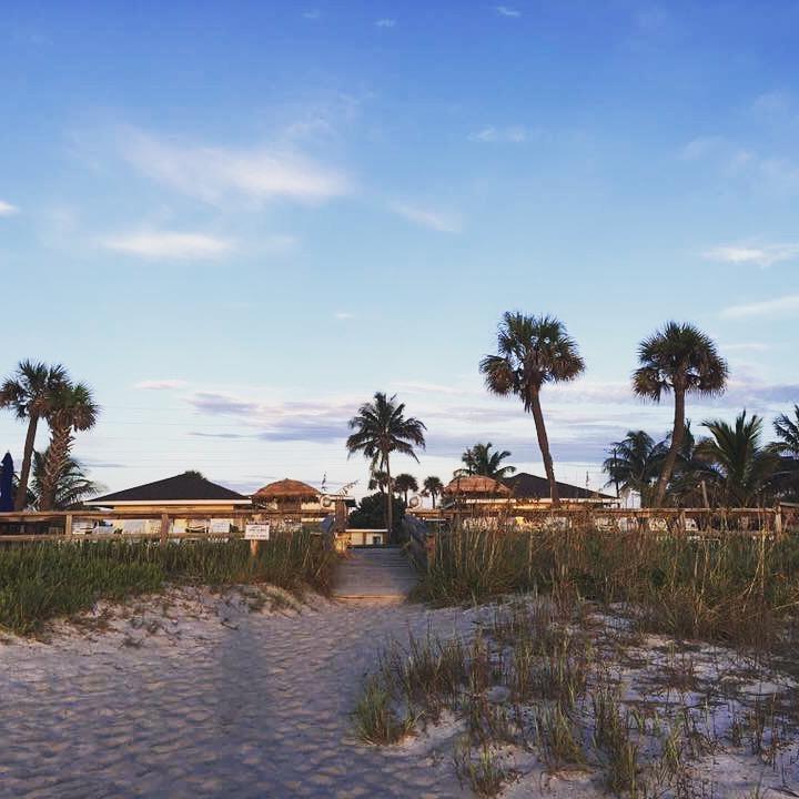 Surf Studio Beach Resort Какао-Бич Экстерьер фото